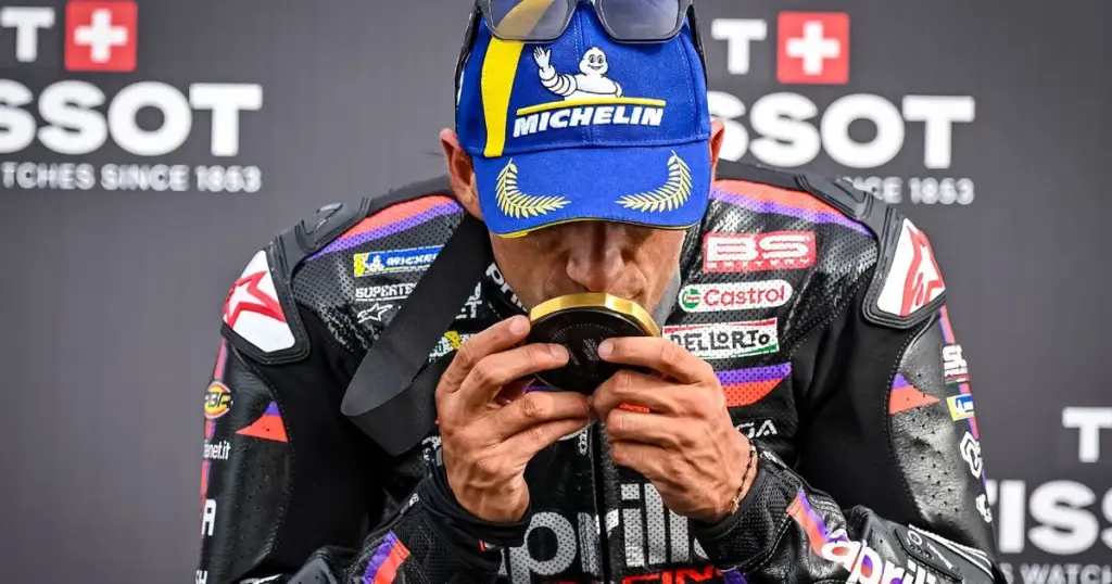 MotoGP-Liveticker Silverstone: Aprilia-Trio im Sprint vorn, Marquez P9